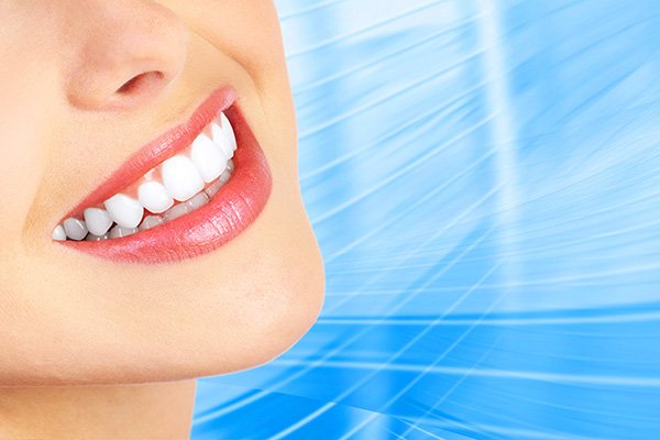 whiten your teeth naturally