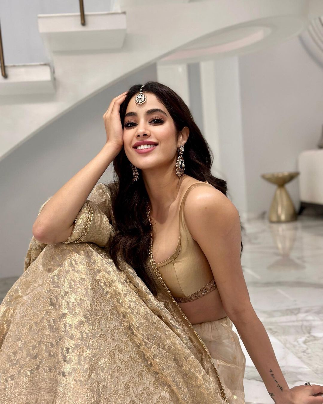 janhvi kapoor hot photos