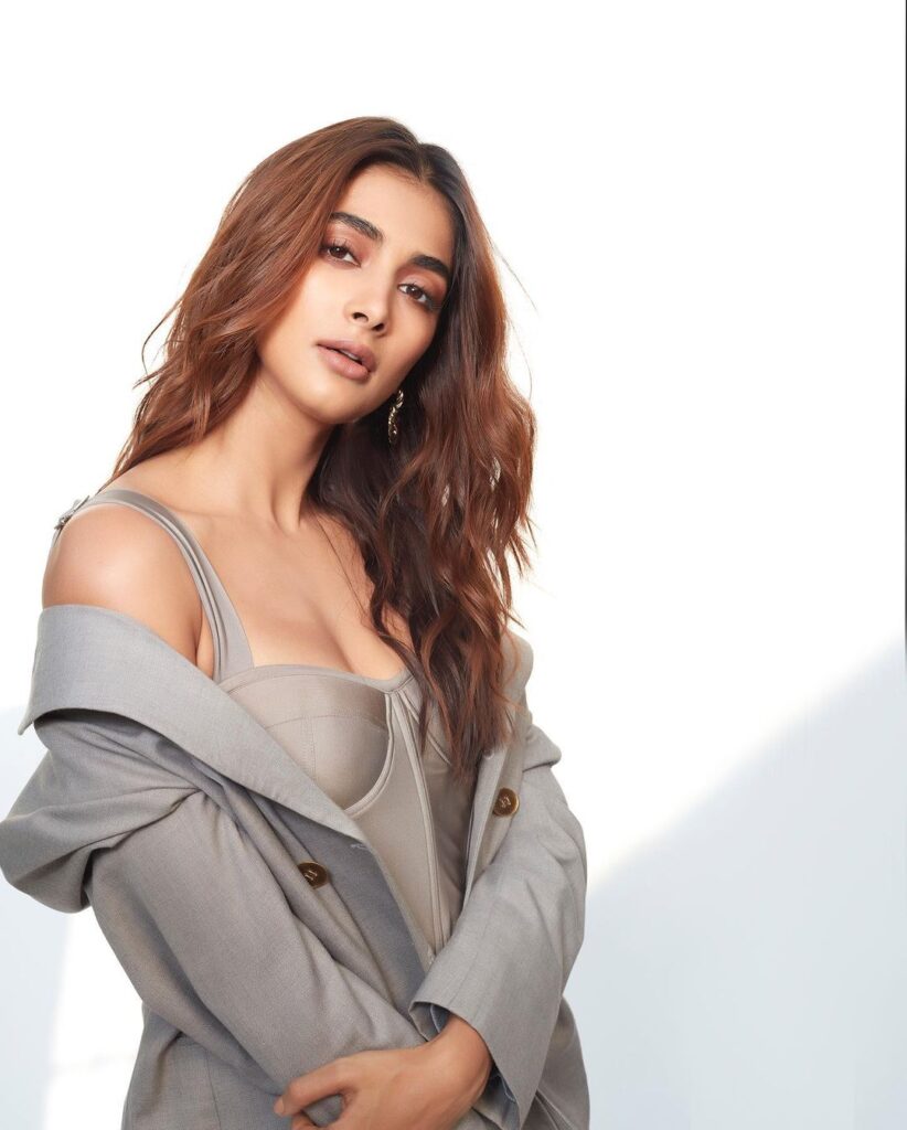 pooja hegde latest photos