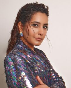 raashi khanna latest hot photos