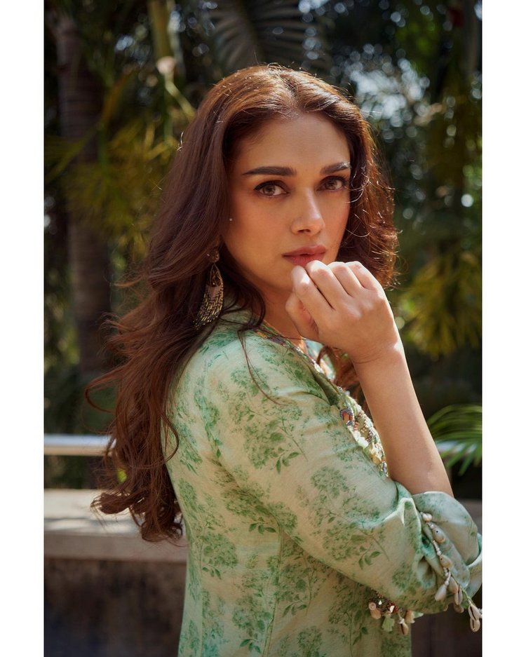 Aditi rao hydari latest photos