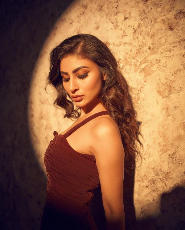 mouni roy hot photos