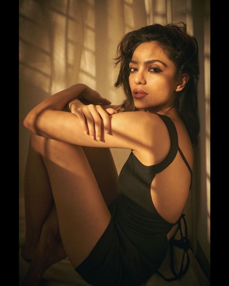 sobhita dhulipala hot pics