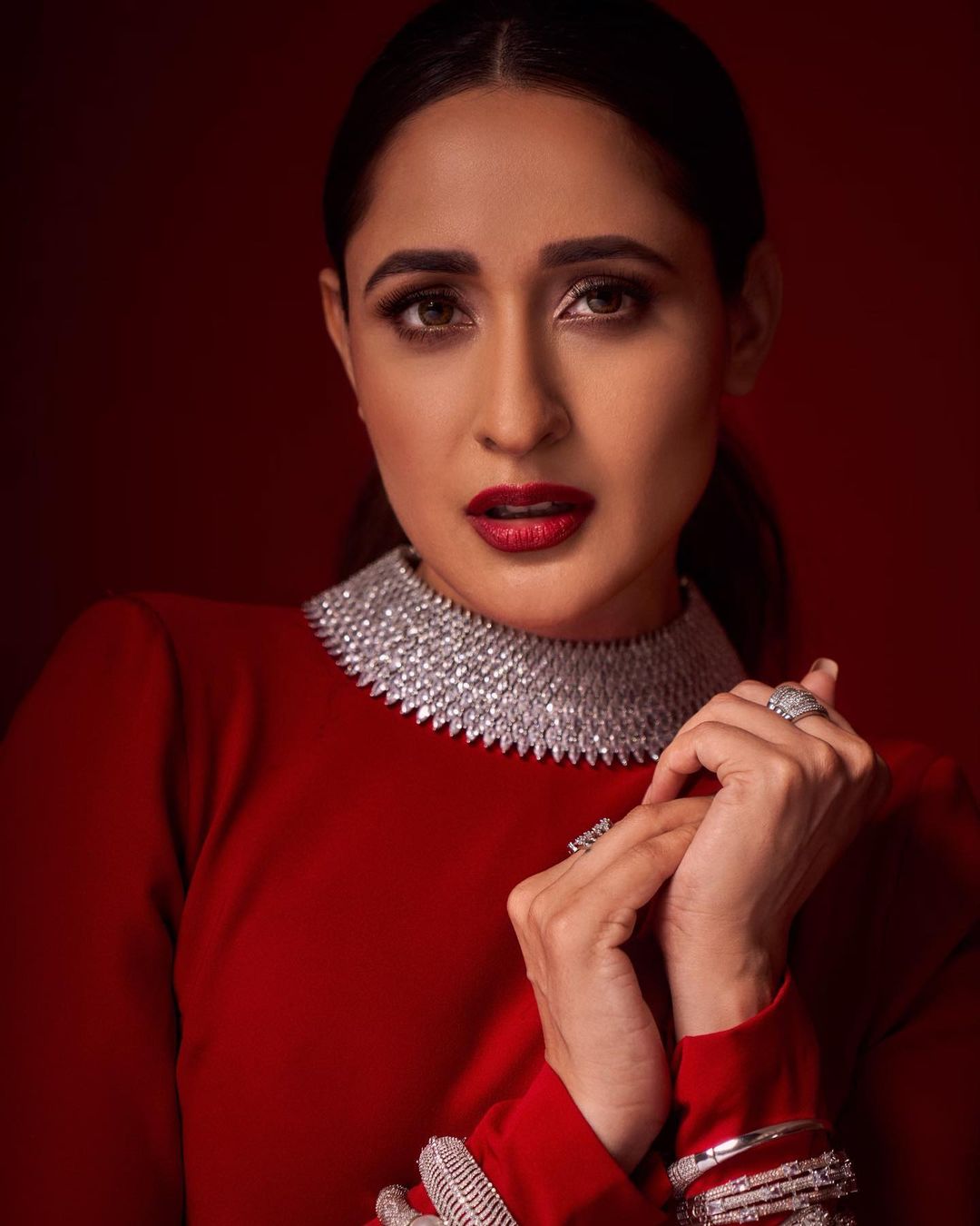 pragya jaiswal