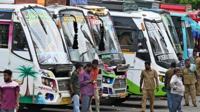 karnataka shakti scheme private bus owners strike