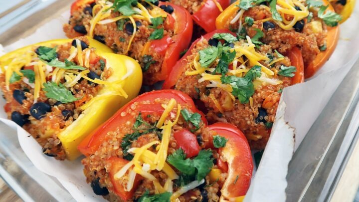 high protein vegetarian recipe : Quinoa and Black Bean Stuffed Peppers for Bodybuilders