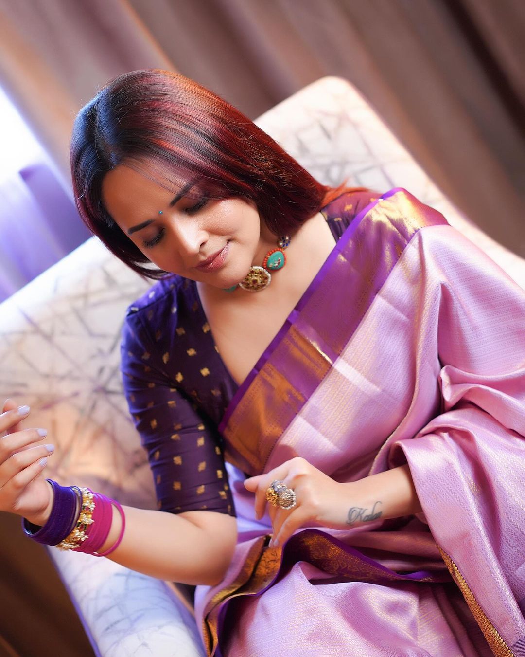 anasuya saree stills