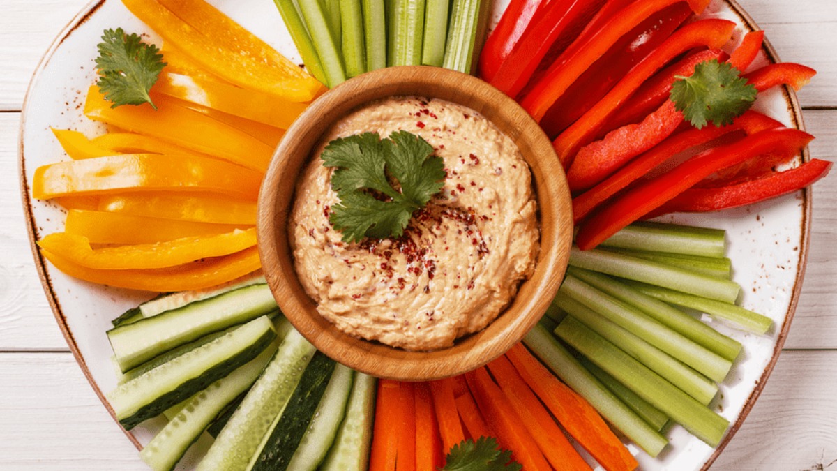 Hummus and Veggie Sticks are healthy vegetarian snacks