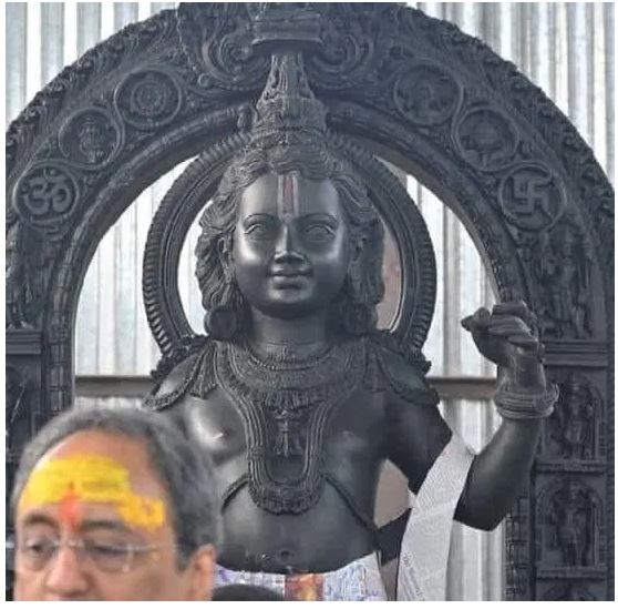 first photo of ram lalla idol