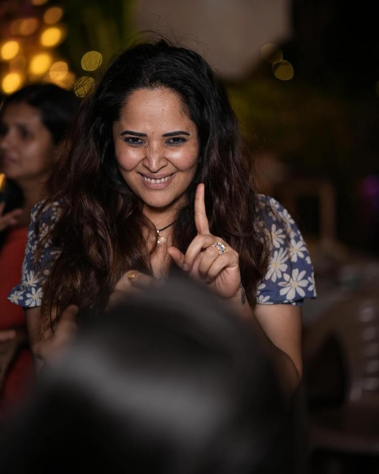 Anasuya at Anchor Ravi Birthday 01