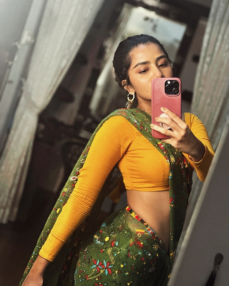 Anupama Parameswaran 16