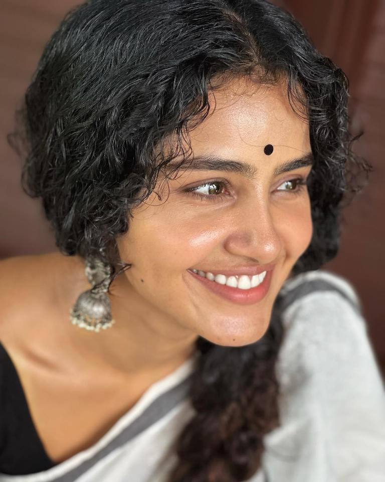 Anupama Parameswaran 36