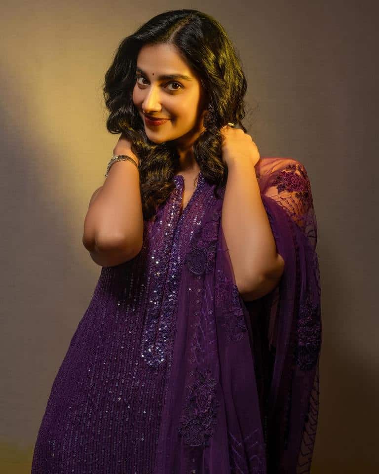 meenakshi chaudhary 15